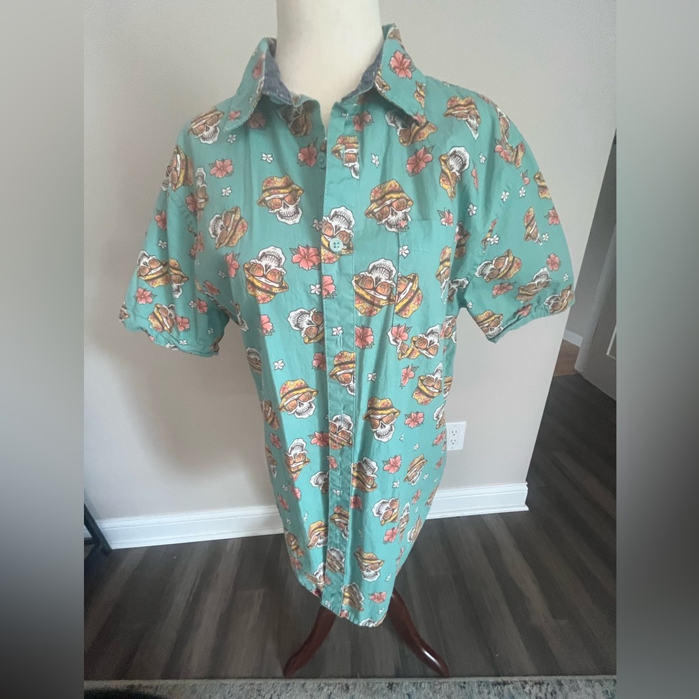 Retrofit Teal Button Down Shirt - Funky Skull Design